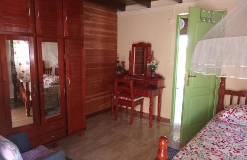 Desbonnes Casa | Bel Ti case dans la verdure hauteurs de Deshaies
