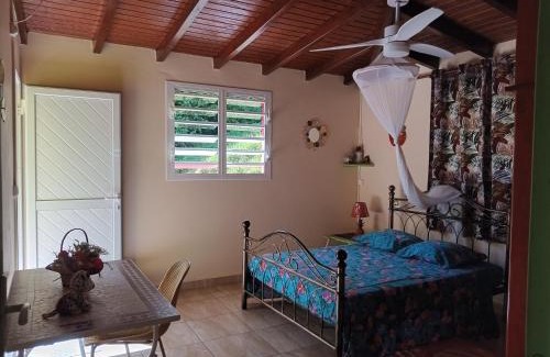 Desbonnes Casa | Bel Ti case dans la verdure hauteurs de Deshaies