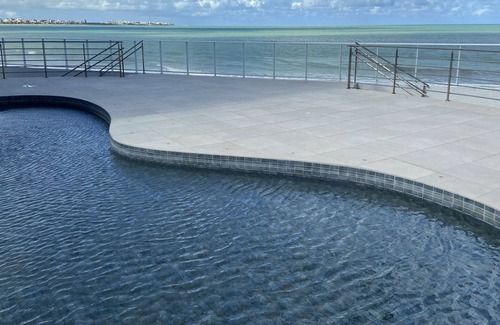 Bessa Apartamento | Bela Hospedagem - Foot in the sand, pool and sea view