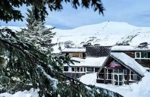 Bouvet Island Apartamento | Belambra Clubs Superbesse - Le Chambourguet - Half-board - Classic accommodation 1 Bedroom 2 Adults and 2 Children Balcony
