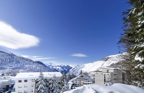 Eaux-Bonnes Apartamento | Belambra Clubs Gourette - Lou Sarri - Half board - Classic accommodation 3 Adults and 1 Child with balcony