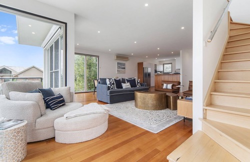Mornington Casa | Beleura Views in Mornington