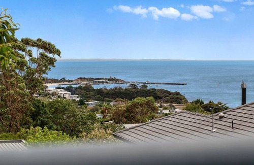 Mornington Casa | Beleura Views in Mornington