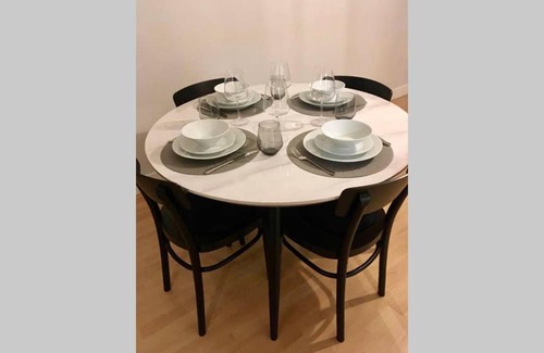 Belfast Central District Apartamento | Belfast City Centre Apartment with parking