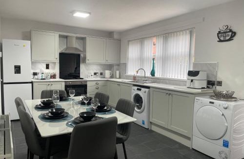 Belfast City Centre Casa | Belfast Grand Central Living 5 Minutes Walk From Grand Central Station