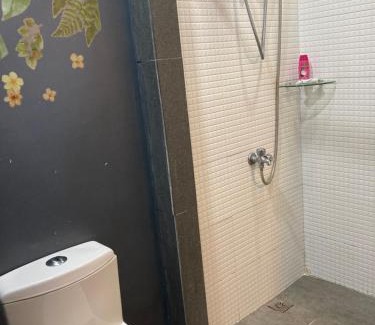 Luzon Casa | Belgian Home Near Mansion House 12 pax
