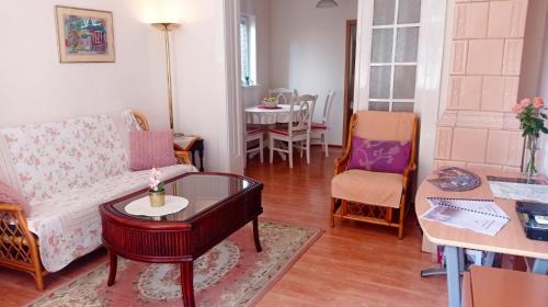Vracar Apartamento | Belgrade Apartment Happy Garden