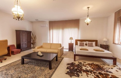 Zvezdara Casa | Belgrade Hills Villa and Suites