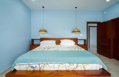 Cocoplum Villa | Belizean Bliss