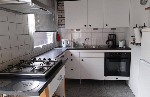 Sint Maartensvlotbrug Casa | Belkmerduinen 23 is in aquiet location surrounded by greenery and trees.