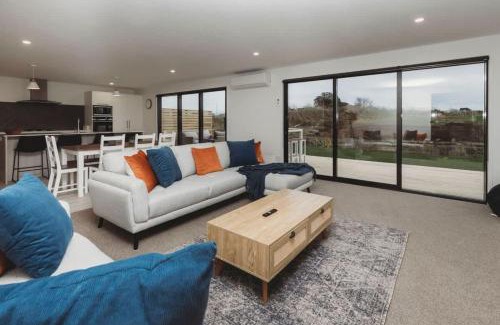 Bell Block Casa | Bell Block Beauty - pristine 3BR home near beach