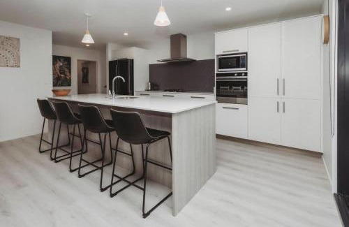 Bell Block Casa | Bell Block Beauty - pristine 3BR home near beach