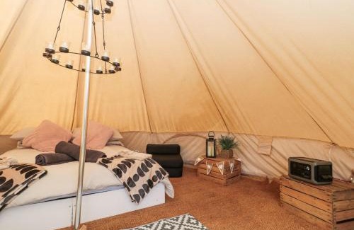 Camerton Casa | Bell tent 4