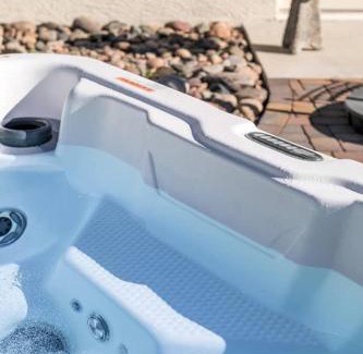 Honeyridge Manor Casa | Bell Villa - Resort Living - Pool - Location - Events