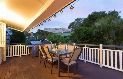 Bulimba Casa | Para toda la familia / Wifi gratuito / 3Brm + rincón de estudio / 1. 5 baños / aire acondicionado / PetsOk / cubierta