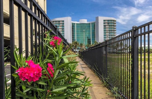 Orange Beach East Apartamento | Bella Luna 1009 - Luxury Bayfront 3bd/3ba
