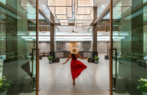Sa Khu Hotel | Bella Nara Phuket Naiyang Beach