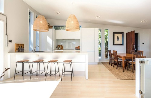 Omiha Casa | Bella Vista Bliss - Our Island