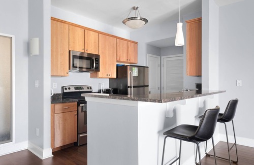 Cole-Noble District Apartamento | Bella Vista Downtown 2BR 2BA