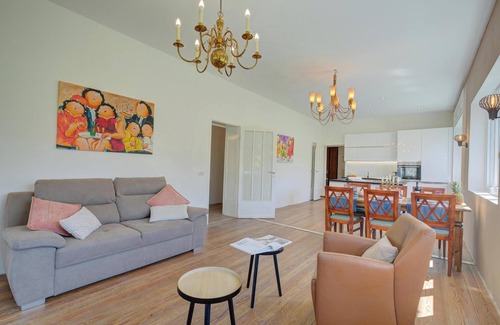 Porto Valtravaglia Apartamento | Bella Vista Apt. 5 min walk to Lake, Porto Valtravaglia, Italy