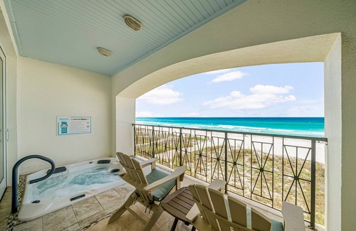 Frangista Beach Casa | *Bella Vista on the Beach*Fully Remodeled*Hot Tub*Beach Gear*Shared Pool*9 Beds*