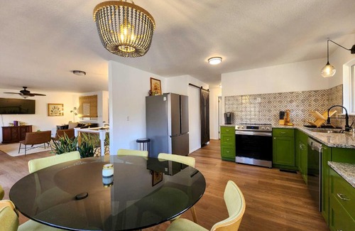 Bella Vista Casa | Bella Vista Retreat near Mtn Biking Trails!
