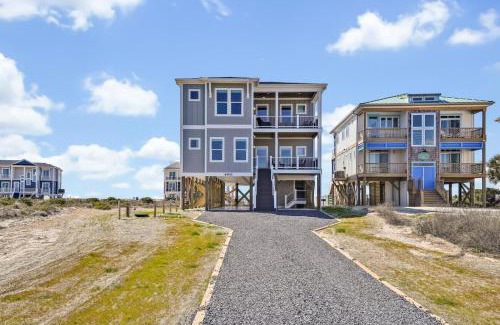 Oak Island Casa | Bella Vista