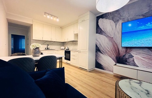 Rzeszow Apartamento | Bella White