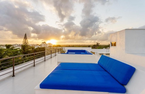 Akumal Villa | ¡BELLAMAR! ¡Increíble villa frente a la playa! ACEPTA EVENTOS