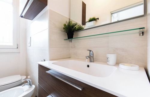 Chiesa Rossa Apartamento | Bellarmino 21 - Two Bedroom Apartment, Sleeps 4