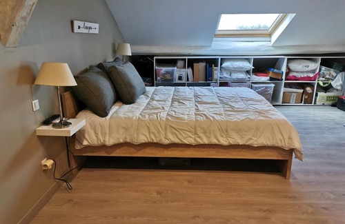 Entraigues-sur-la-Sorgue Apartamento | Belle Chambre