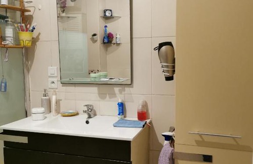 Entraigues-sur-la-Sorgue Apartamento | Belle Chambre