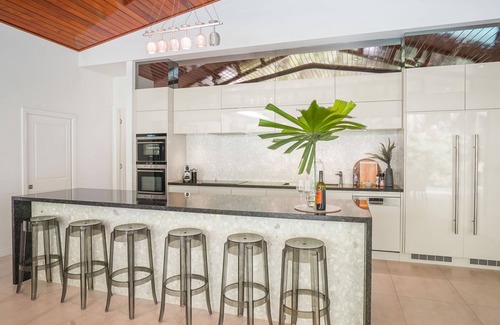 Palm Cove Casa | Belle Escapes 58 Ocean Dr Palm Cove