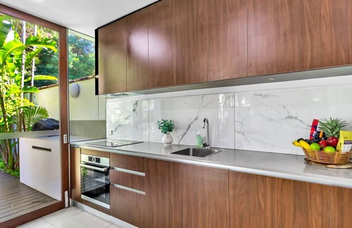 Palm Cove Casa | Belle Escapes Pura Palm Cove - Two luxury Balinese villas