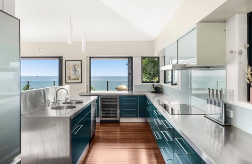 Trinity Beach Casa | Belle Escapes Trinity Blue Oceanview Home