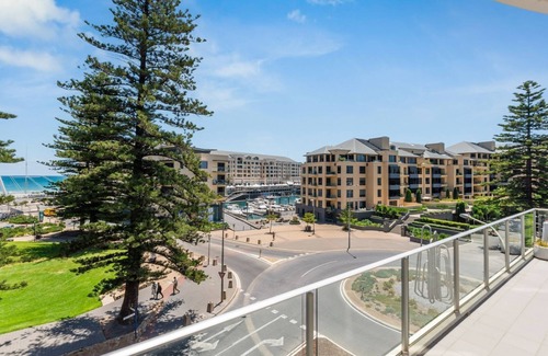Glenelg Apartamento | Belle Escpaes - Sea the Views