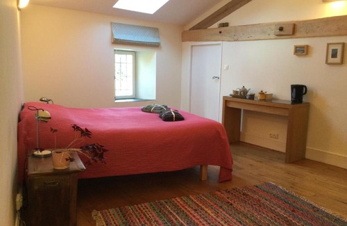 Savignac-de-Duras Cama Y Desayuno | Belle et spacieuse chambre d’hôtes avec piscine