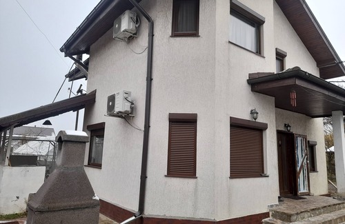 Sinesti Casa | Belle Maison Pour 6 Personnes Just a Cote de Bucharest