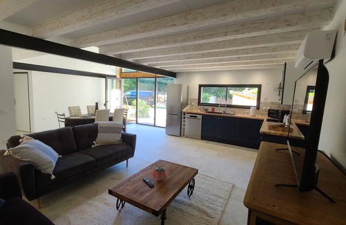 Bercloux Casa | Belle Maison Rénovée Avec Goût au Calme , au Milieu des Vignes