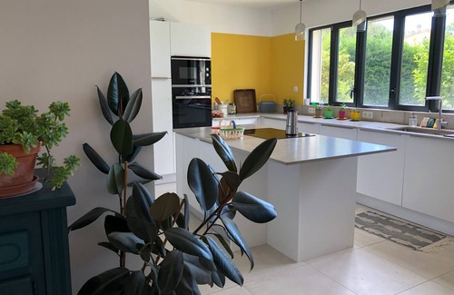 Ners Casa | Belle Maison Tranquille Avec Piscine et Jardin