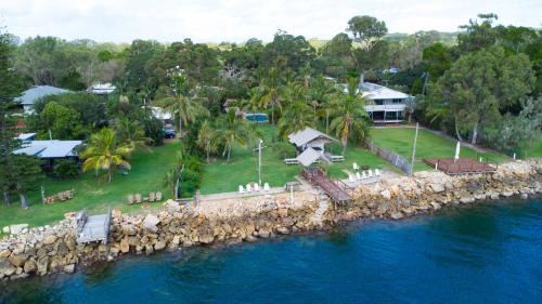 Amity Point Apartamento | Belles on Ballow - Lorikeet Lodge - Absolute Waterfront