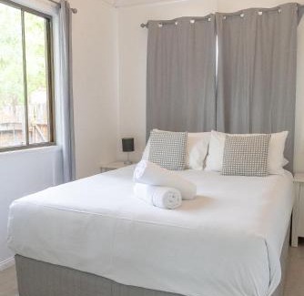 Amity Point Apartamento | Belles on Ballow - Lorikeet Lodge - Absolute Waterfront