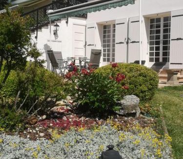 Chateauneuf-de-Galaure Cama Y Desayuno | Bellevue