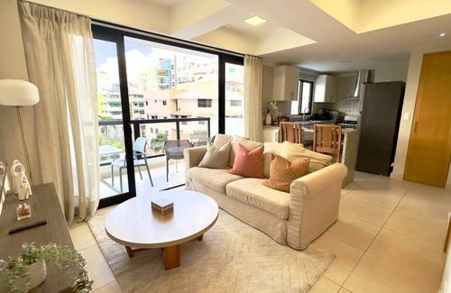 Evaristo Morales Apartamento | Bello apartamento en Evaristo Morales, 1 BR