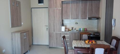 Donje Polje Apartamento | Bello apartment Cetinje