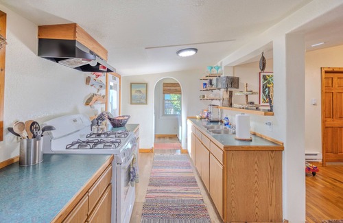 Fort Collins Otro | Bellvue Hideaway: Adventure & Calm Near Fort Collins!