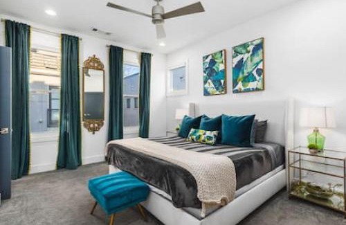 Hillsboro Village Casa | Belmont Retreat walk to Restaurants, Coffee, 12 South