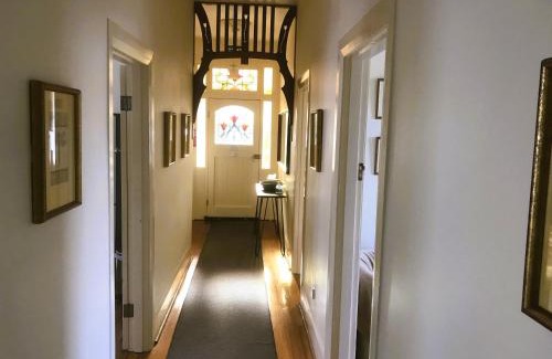 South Hobart Apartamento | Belton Apartments-Hedge Cottage