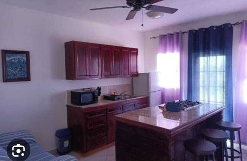 Dickenson Bay Apartamento | Belvedere Holiday Home