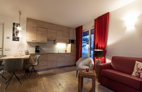 Mareo Apartamento | Hermoso apartamento en los Dolomitas con un gran jardín.